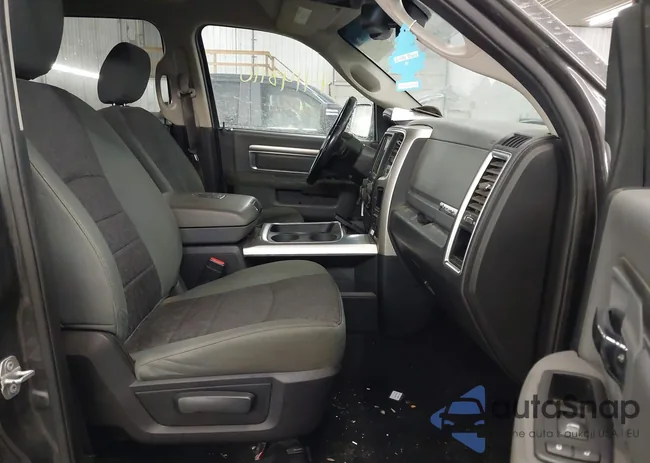 1C6RR7LG7GS281959: 44148110