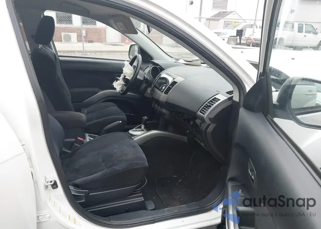 JA4AS2AW9CU016086: 44148166