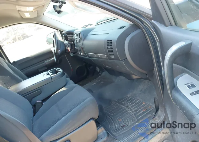 2GCEK19J881240091: 44148257