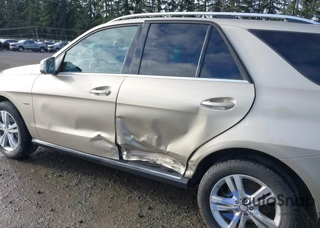 4JGDA5HB8CA020024: 44149472