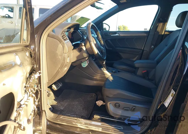 3VV8B7AX6PM023471: 44149526