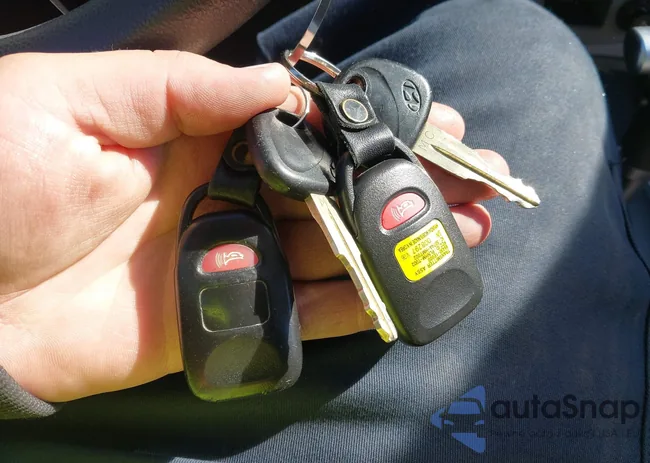 KMHCN46C06U021399: 44149627