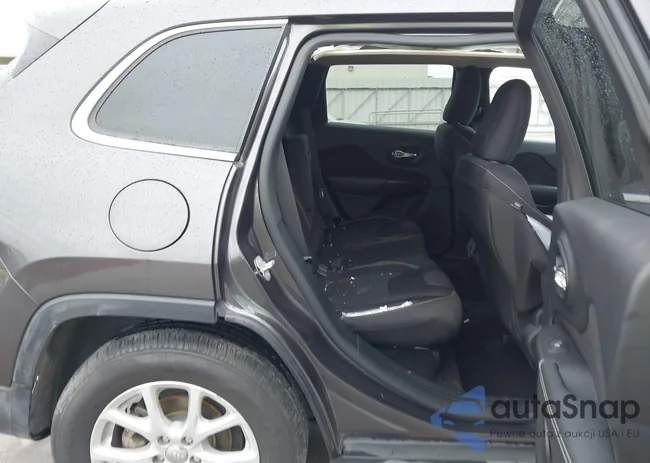 1C4PJLCB5FW535650: 44149663