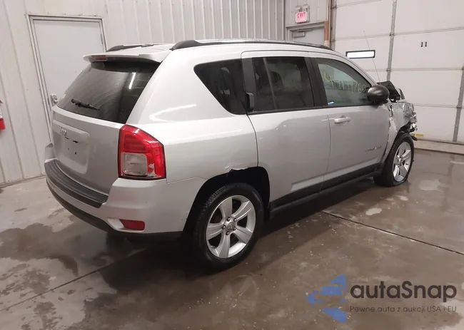 1C4NJCBA8DD102400: 44149760