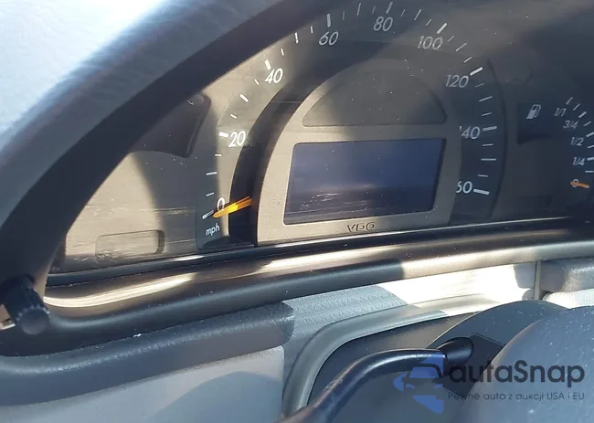 WDBRF61J33A523753: 44149826