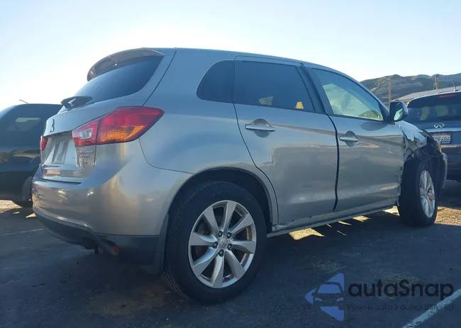 4A4AP3AW0FE024677: 44149849