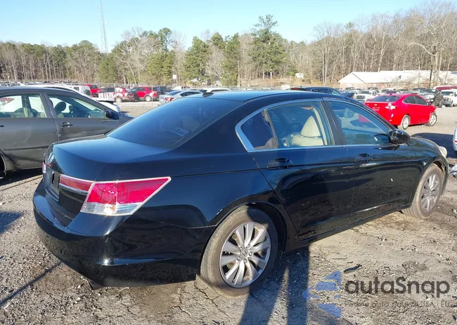 1HGCP2F88CA004900: 44149866