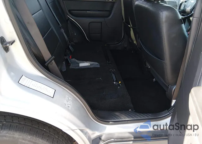 1FMCU9EG6CKA10595: 44149979