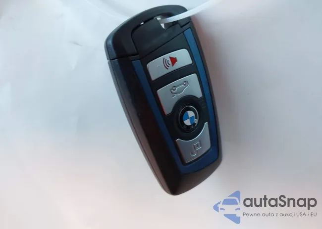 WBA8B9C37HK886015: 44150059