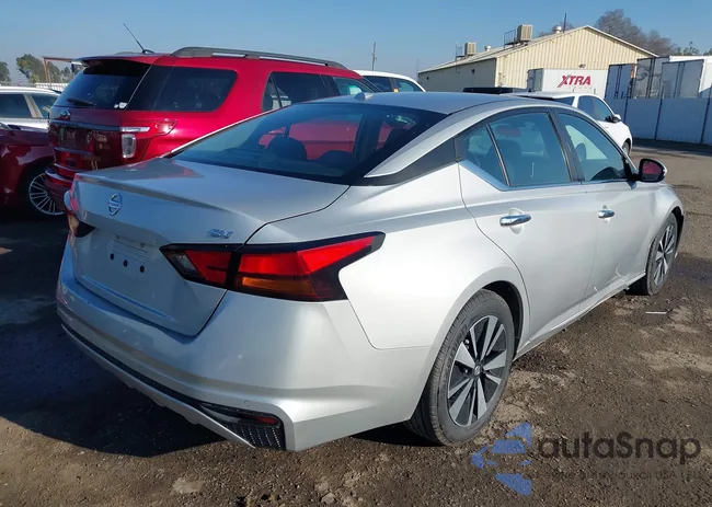 1N4BL4DV1MN334582: 44149096