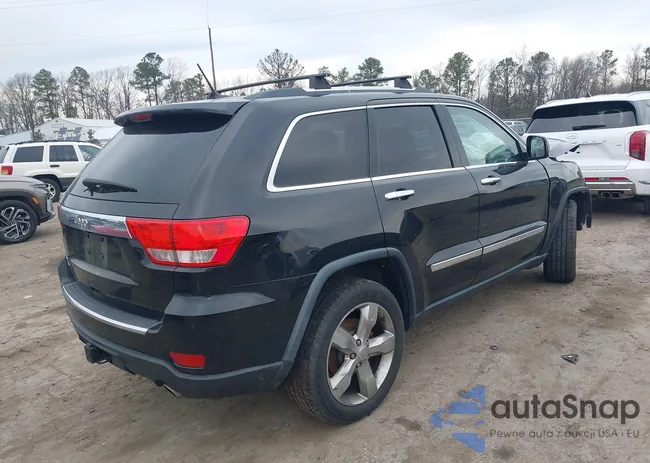 1C4RJFBT1DC635263: 44149103