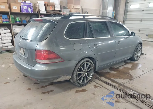 3VWPL7AJ9DM633196: 44149235