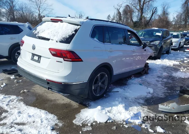 3VV2B7AX5LM044053: 44149262