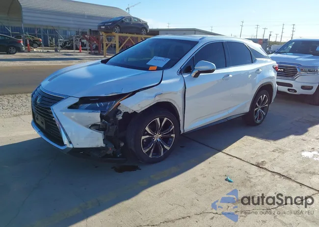 2T2BZMCA2HC093823: 44149312