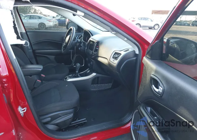 3C4NJCAB3MT563606: 44149367