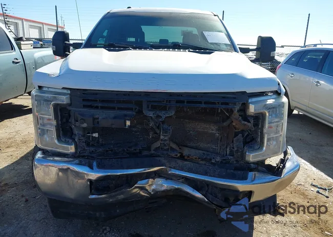 1FT7W2BT1KED77023: 44149375