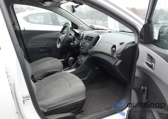 1G1JA6SH0E4227463: 44149393