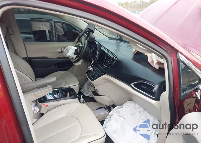 2C4RC1N7XJR276316: 44149452