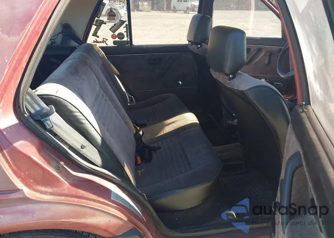 1VWFA9177JV003227: 44150474