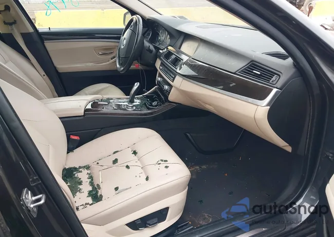 WBAXH5C52CDW10651: 44150478