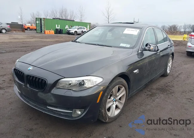 WBAXH5C52CDW10651: 44150478