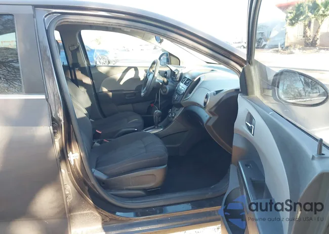 1G1JC5SG2E4105229: 44150530