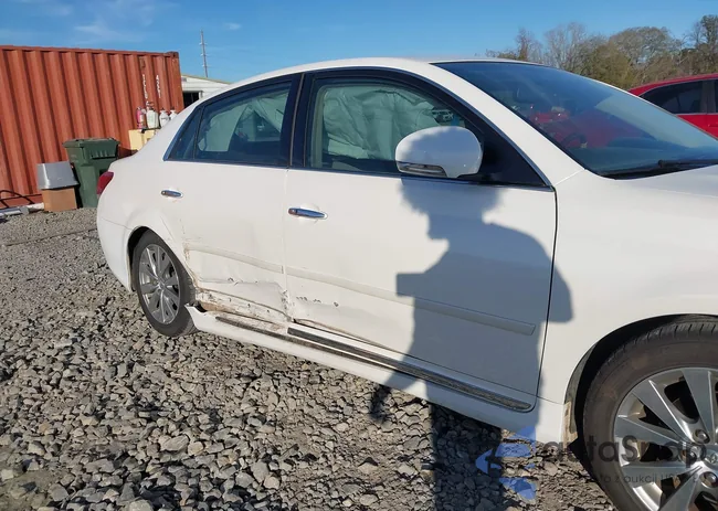 4T1BK3DB5BU383313: 44150532