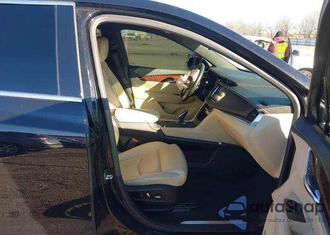 1GYKNFRS6KZ142931: 44150546