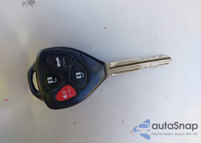 2T1BU4EE0BC635768: 44150567