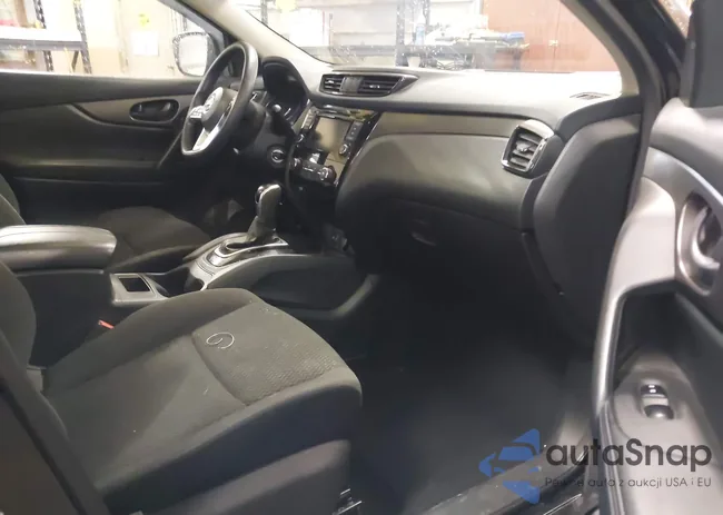 JN1BJ1CR5KW330533: 44150695