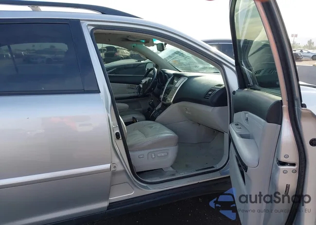 2T2GK31U79C059153: 44150728