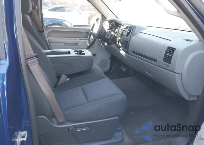 1GCNCPEX2DZ236842: 44150742