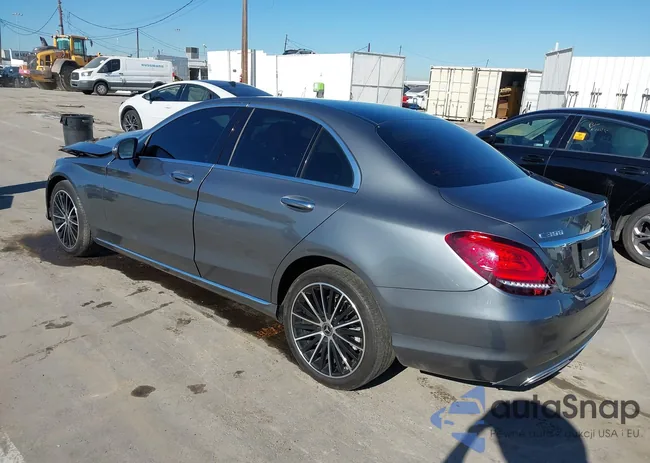 W1KWF8DB7LR589976: 44150849