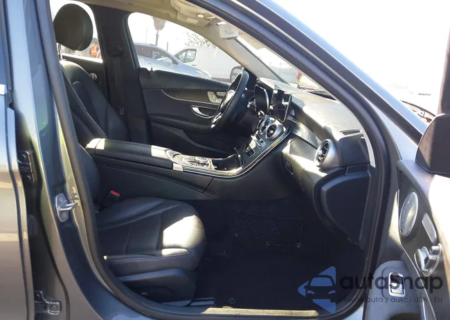 W1KWF8DB7LR589976: 44150849