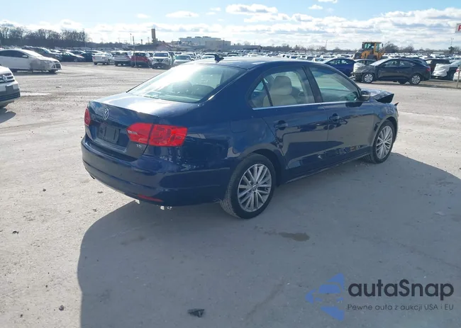 3VWLL7AJ5DM378593: 44150889