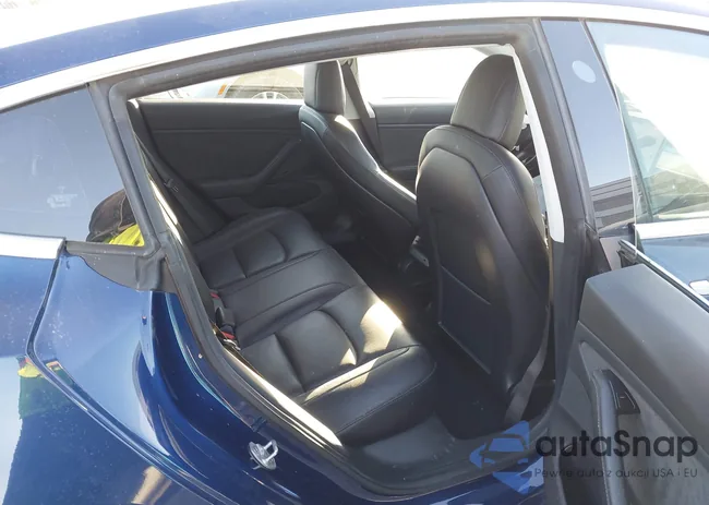 5YJ3E1EAXJF102379: 44150953