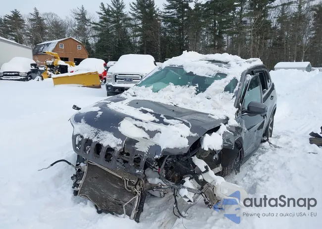 1C4PJMDX2KD122607: 44151058