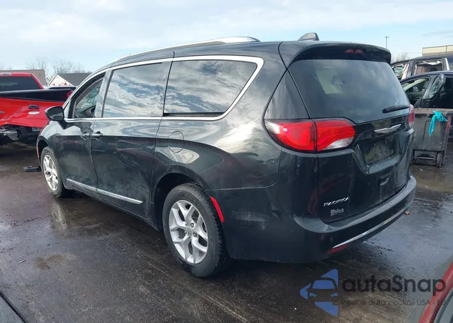 2C4RC1EG3HR566195: 44150090