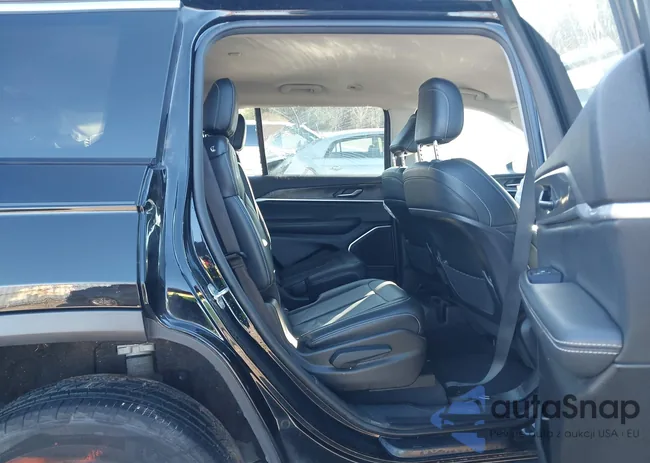 1C4RJKBGXN8618171: 44150115