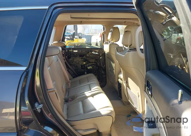 1C4RJFCG2KC695440: 44150154