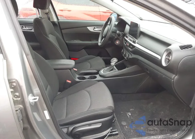 3KPF24AD9NE476730: 44150326