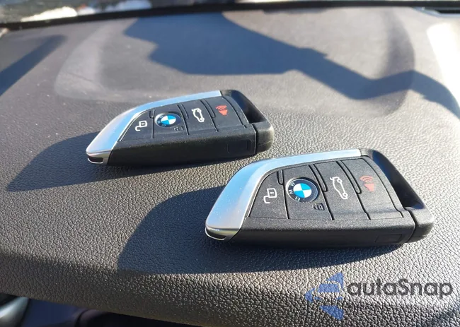 3MW5R7J03M8C02195: 44150393