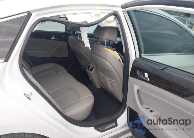 KMHE34L10GA015736: 44150443