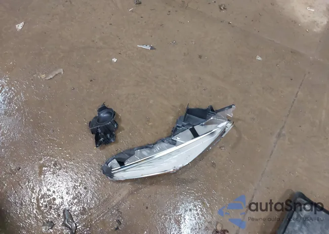 1FMCU9GD9JUD17120: 44151498