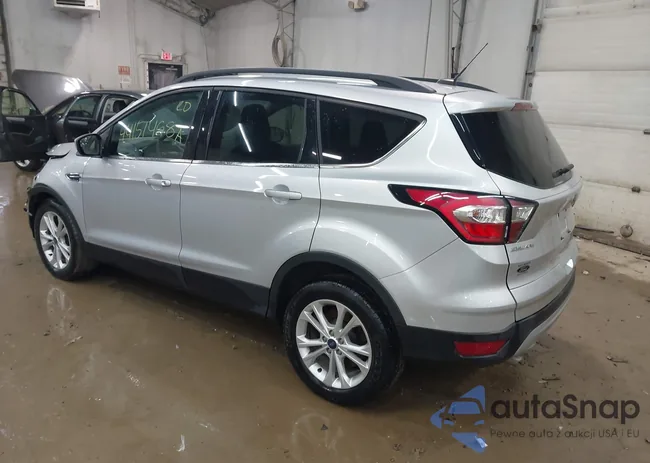 1FMCU9GD9JUD17120: 44151498