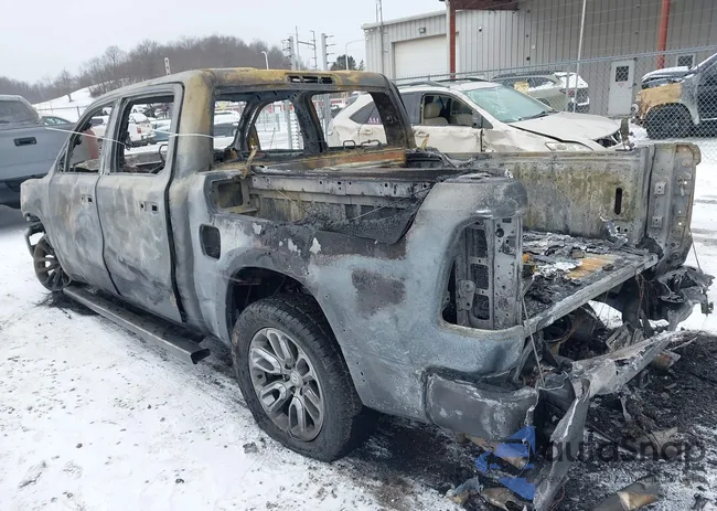 1C6SRFJT0NN247773: 44151522