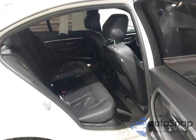 WBA8B9C31HK885054: 44151579