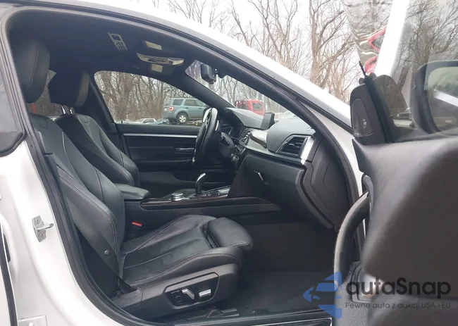 WBA4J7C59JBH15413: 44151707