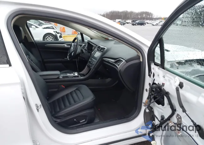 3FA6P0CD7LR217219: 44151751