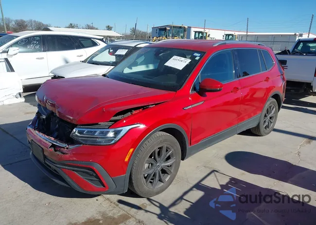 3VV3B7AX2PM121813: 44151873